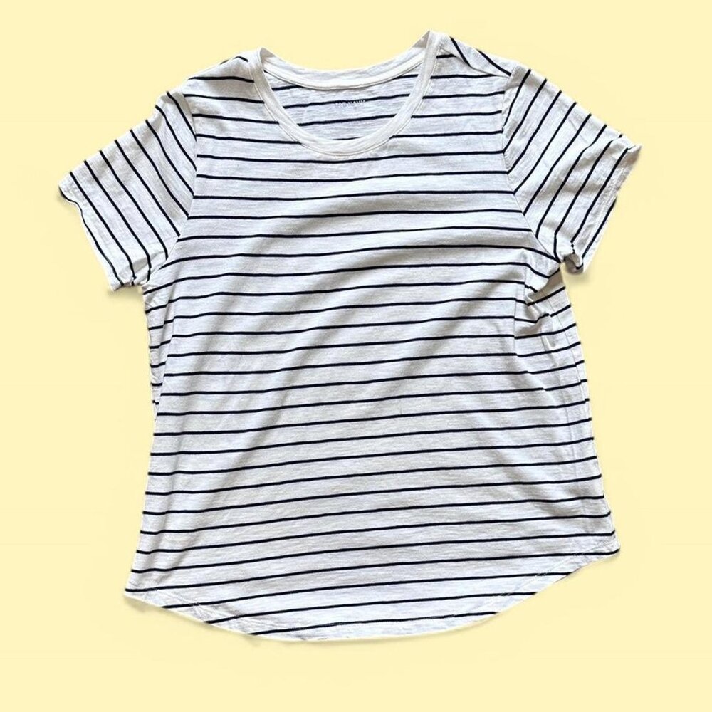 Old Navy Relaxed Fit Stripped Tee